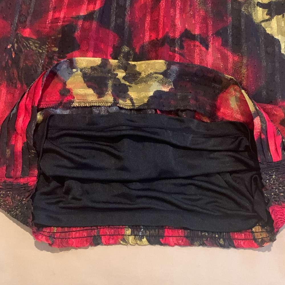 NWT - Style & Co. 2-Piece Red and Black Floral Blouse Size 12 - Picture 14 of 14